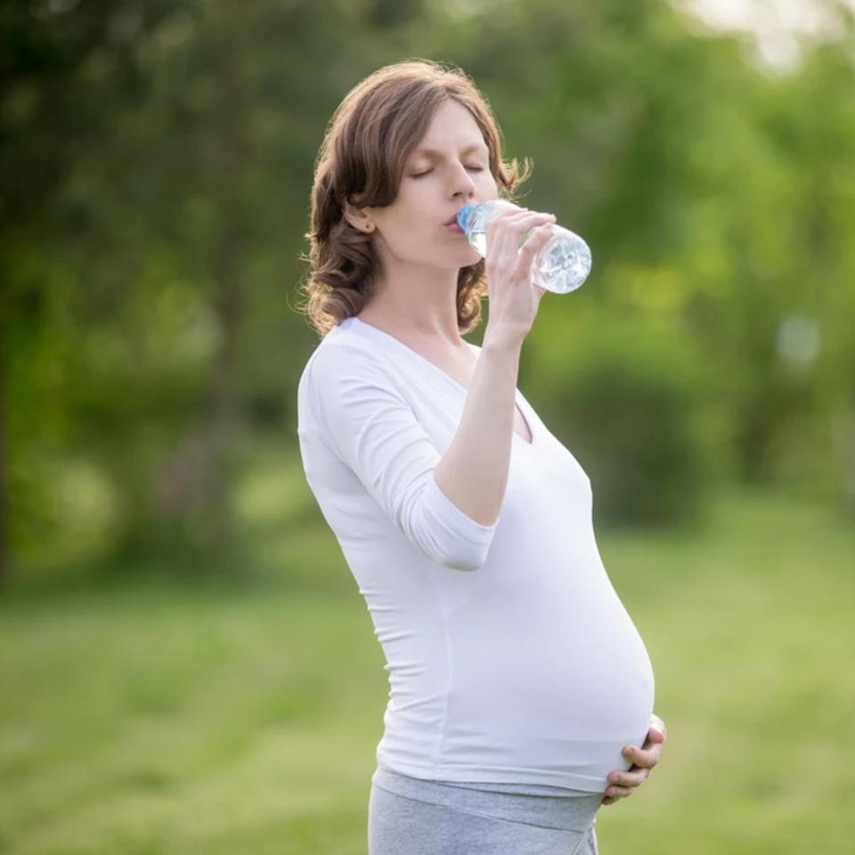 Grossesse comment l’eau influence la santé de la maman et du bébé — free download